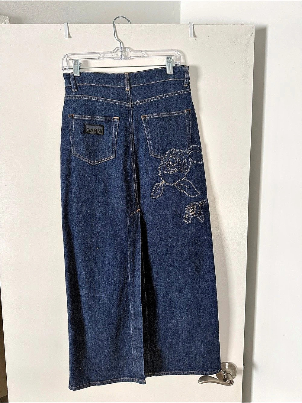 GANNI Rose-Embroidered Denim Maxi Skirt in Blue - Picture 2 of 2